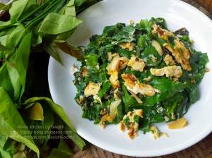 Stir-Fried Liang Leaves with Eggs