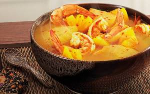 Yellow Papaya Shrimp Curry