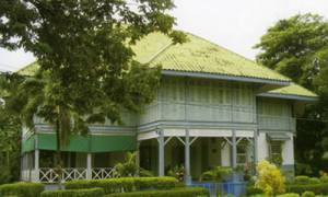 Krom Khun Mru Pong Siriphat Palace