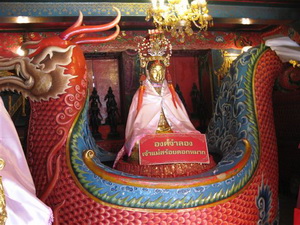 Mae Soi Dok Mak Shrine