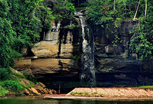 Pha Phueng Waterfall