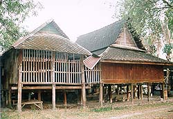 บ้านไทยพวนโบราณ