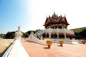 Wat Tha Ruea (Loung Por Phet)