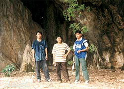 Pha Phloeng Cave