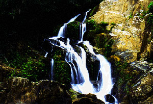 Pha Nam Yod Waterfall