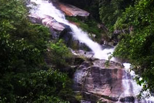 Phra Mai Phai Waterfall