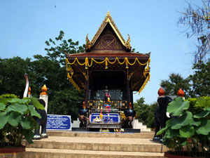 King Naresuan the Great shrine