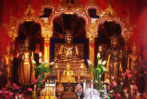 Luang Pho Phet (Wat Tha Thanon)