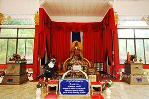 Chao Pho Phawo Shrine