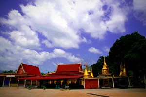 Wat Lamai (Lamai Cultural Center)