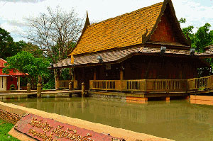 Chom Nan Chaloem Phrakiat Park