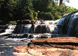 Kaeng Saphung Waterfall