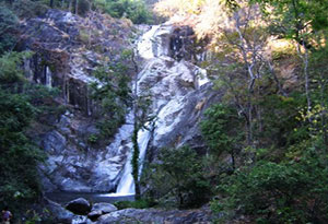 Mae Torae Kho Waterfall