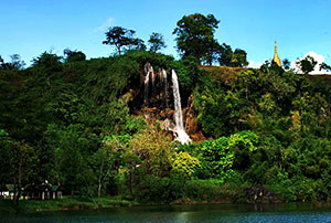 Thararak Waterfall (Pha Chan Waterfall)