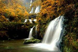 Thi Lo Cho Waterfall (Sai Fon Waterfall)