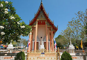 Wat Hat Chao Samran