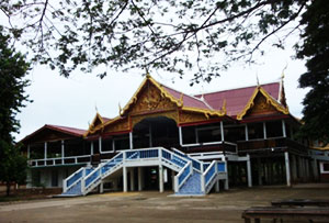 Wat Phong Suwan (Wat Sam Rong)