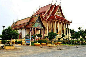 Wat Klang Bang Phra