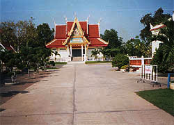 Wat Khao Thong