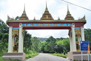 Santi Phak Monastery