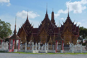 Wat Khok Saman Khun