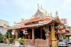 Wat Uphai Rat Bamrung