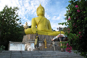 Wat Tham Chak Ka Phong
