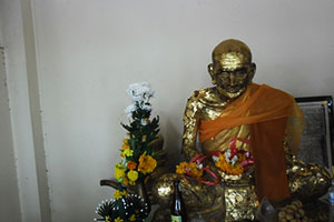 Wat Na Tham Tai