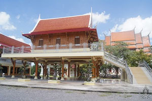 Wat Sam Marong