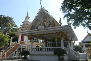 Wat Chana Songsarn Pittayathorn