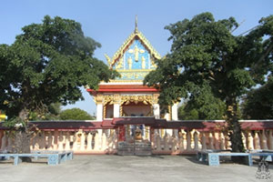 Wat Phraek Nok Iang