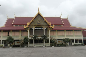 Wat Nakhon Nueang Khet