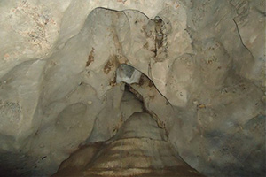 Nang Uei Cave