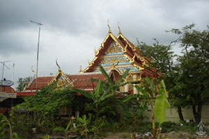 Wat Thakham Charoen Sattha