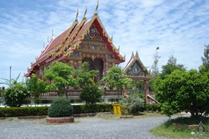 Wat Klang Bangpakong (Klang)