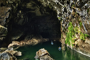 Nam Lod Noi Cave