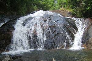 Ton Hin Lad Waterfall