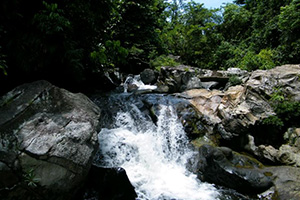Ai Bon Waterfall
