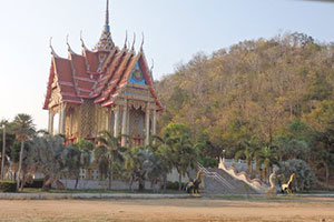 Wat Khao Sam Sip Hap