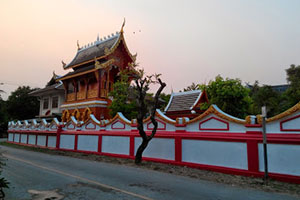 Wat Phaya Chomphu