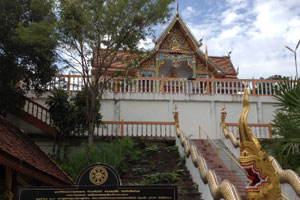 Wat Phrathat Chom Taeng
