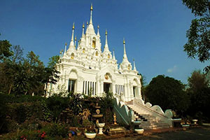 Wat Phraphutthabat Tamo