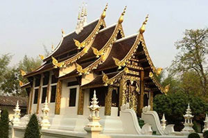 Wat Tham Pha Cho