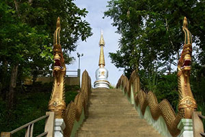 Wat Phra That Mon Chom Chang