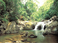 Pa La Au Waterfall
