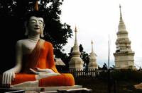 Wat Phra That Sam Duang