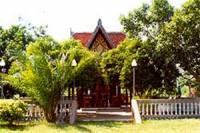 Wat Ban Thung Samrit Tawan Ok
