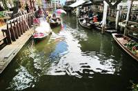 Wat Bang Phra Floating Market