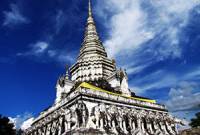 Wat Phra That Tin Thuan Luang