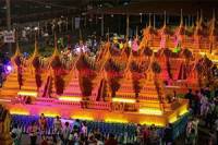 Prasat Phueng Parade Tradition